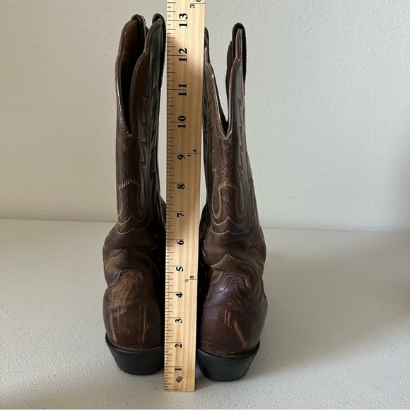 Ariat women’s heritage western boots distressed look R toe size 8 1/2 - Picture 9 of 16